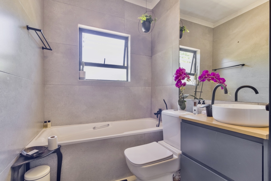 5 Bedroom Property for Sale in Melkbosstrand Central Western Cape